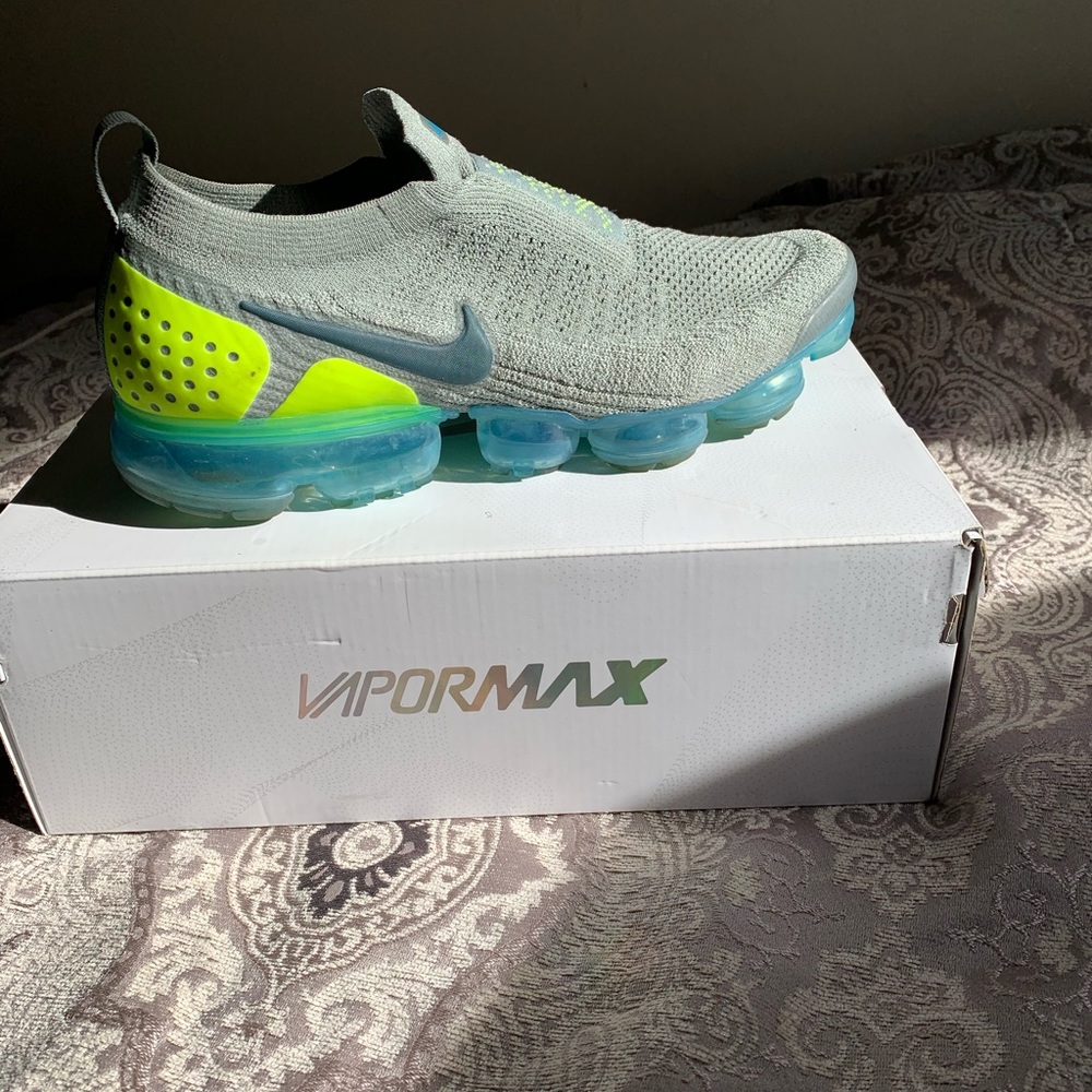 NIKE AIR VAPORMAX FK Moc 2